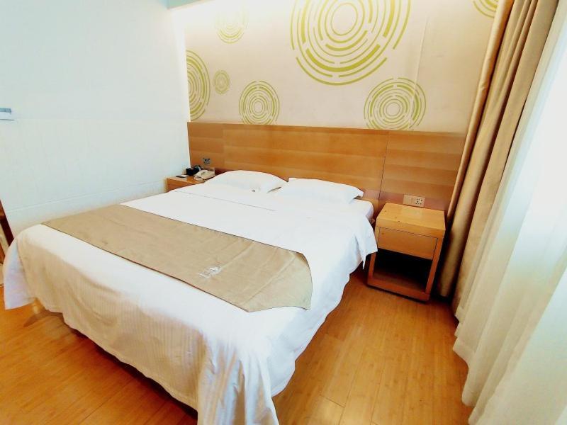 Greentree Inn Jiangxi Fuzhou Gandong Bridge Express Hotel Eksteriør bilde