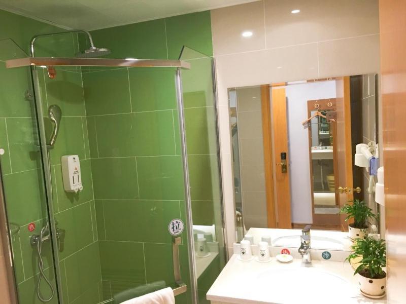 Greentree Inn Jiangxi Fuzhou Gandong Bridge Express Hotel Eksteriør bilde